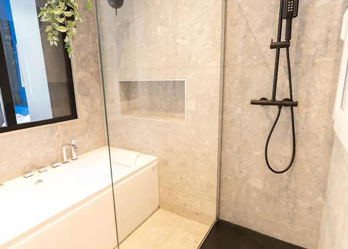 Centre - Loft - Balneo 1 Apartment