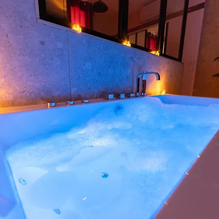 Διαμέρισμα Centre - Loft - Balneo 1 *